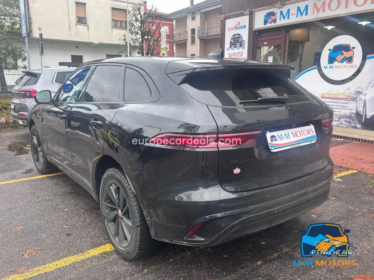 Jaguar F-Pace
