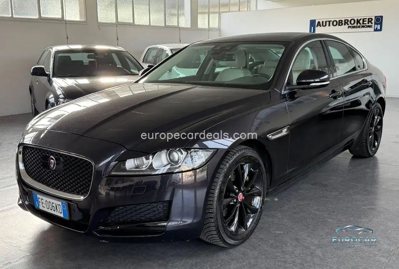 Jaguar XF