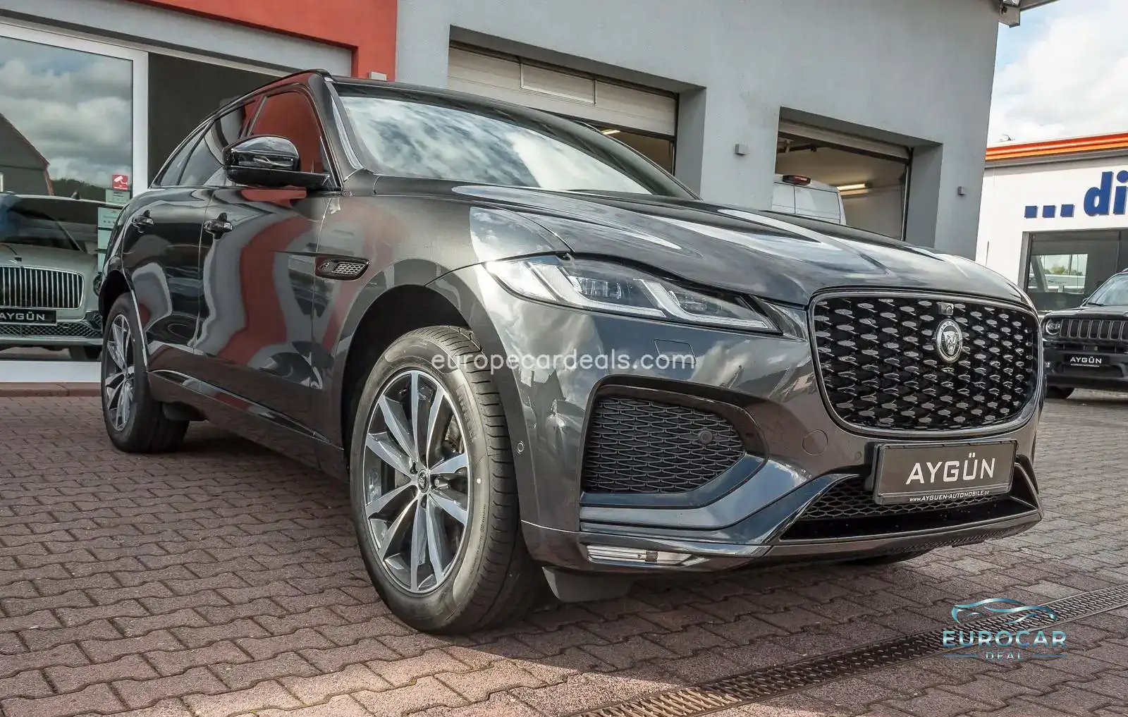 Jaguar F-Pace