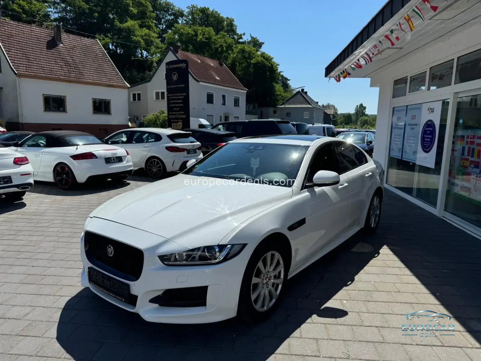 Jaguar XE