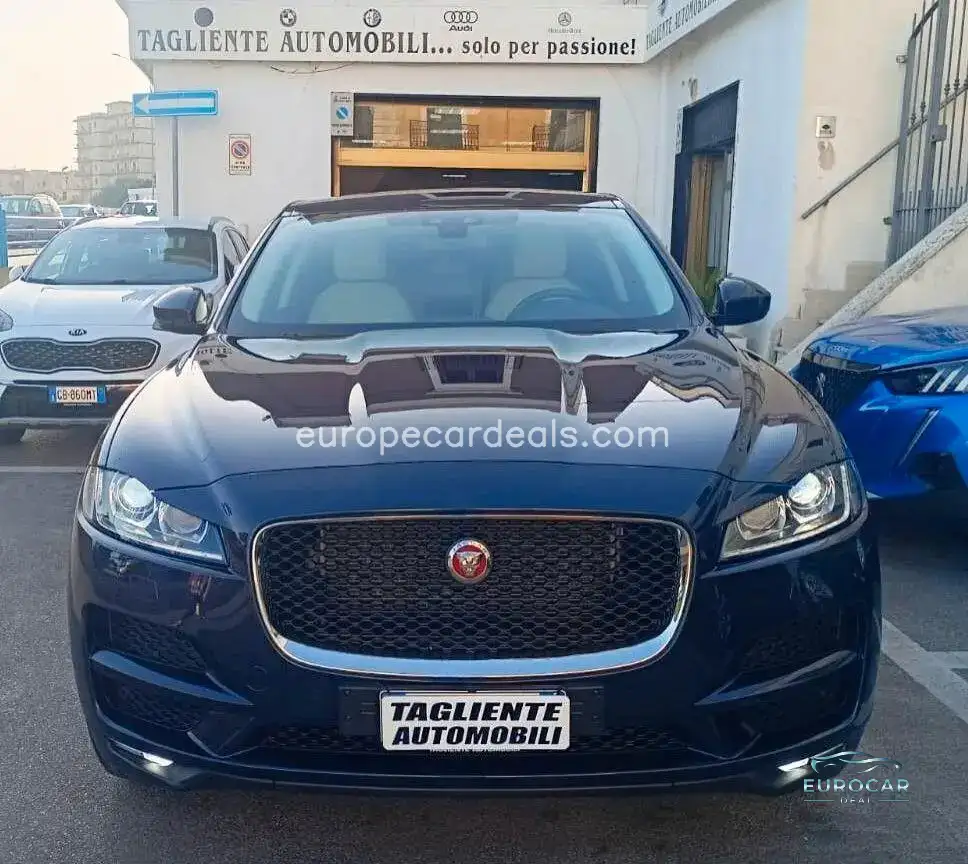Jaguar F-Pace