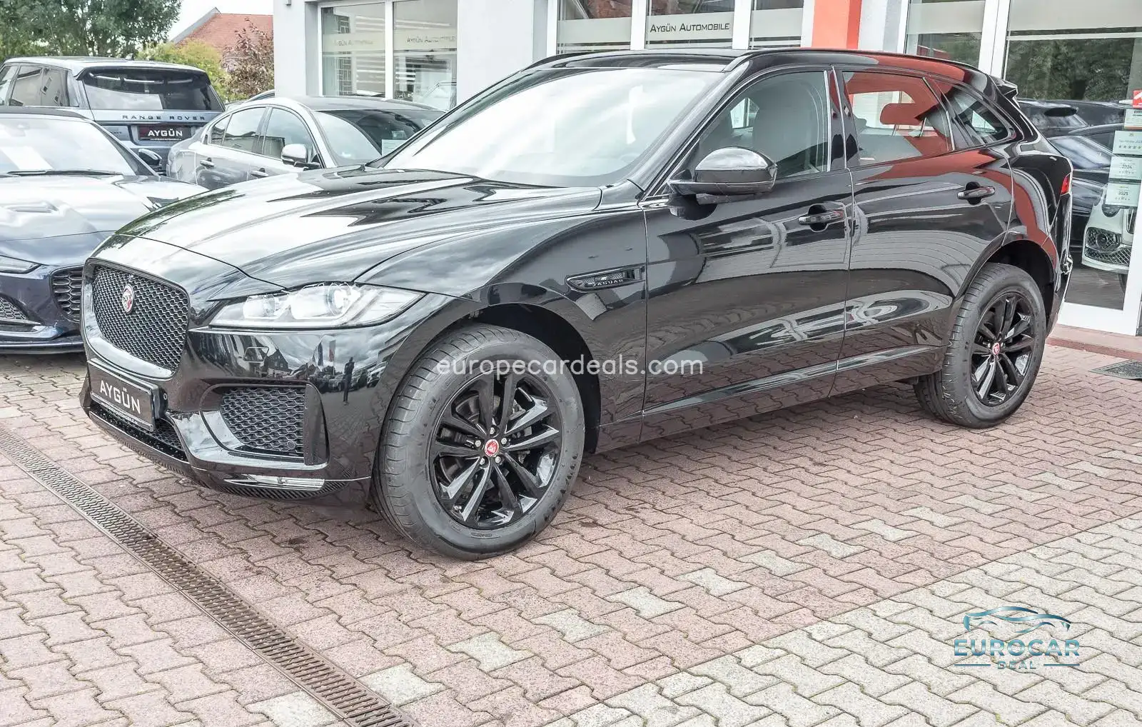 Jaguar F-Pace