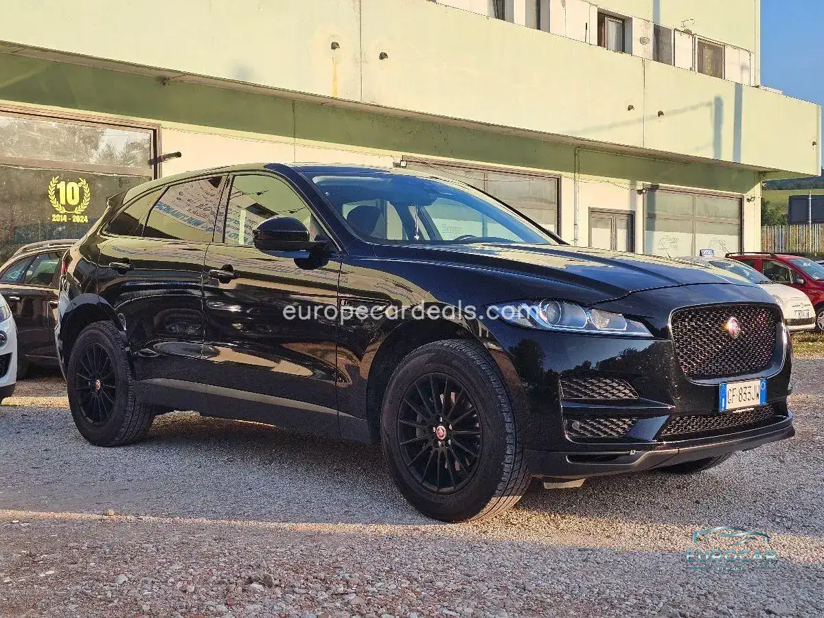 Jaguar F-Pace