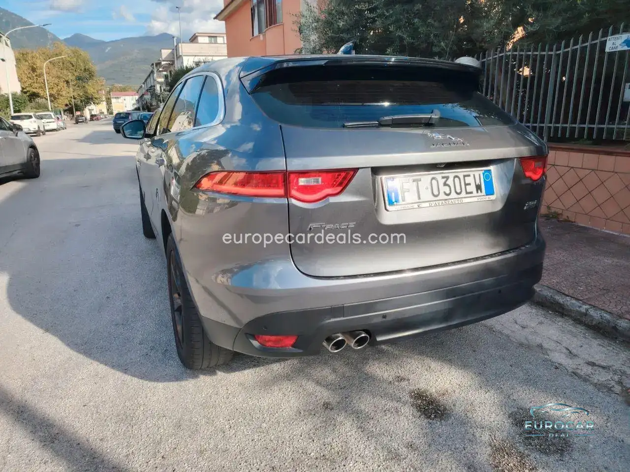 Jaguar F-Pace