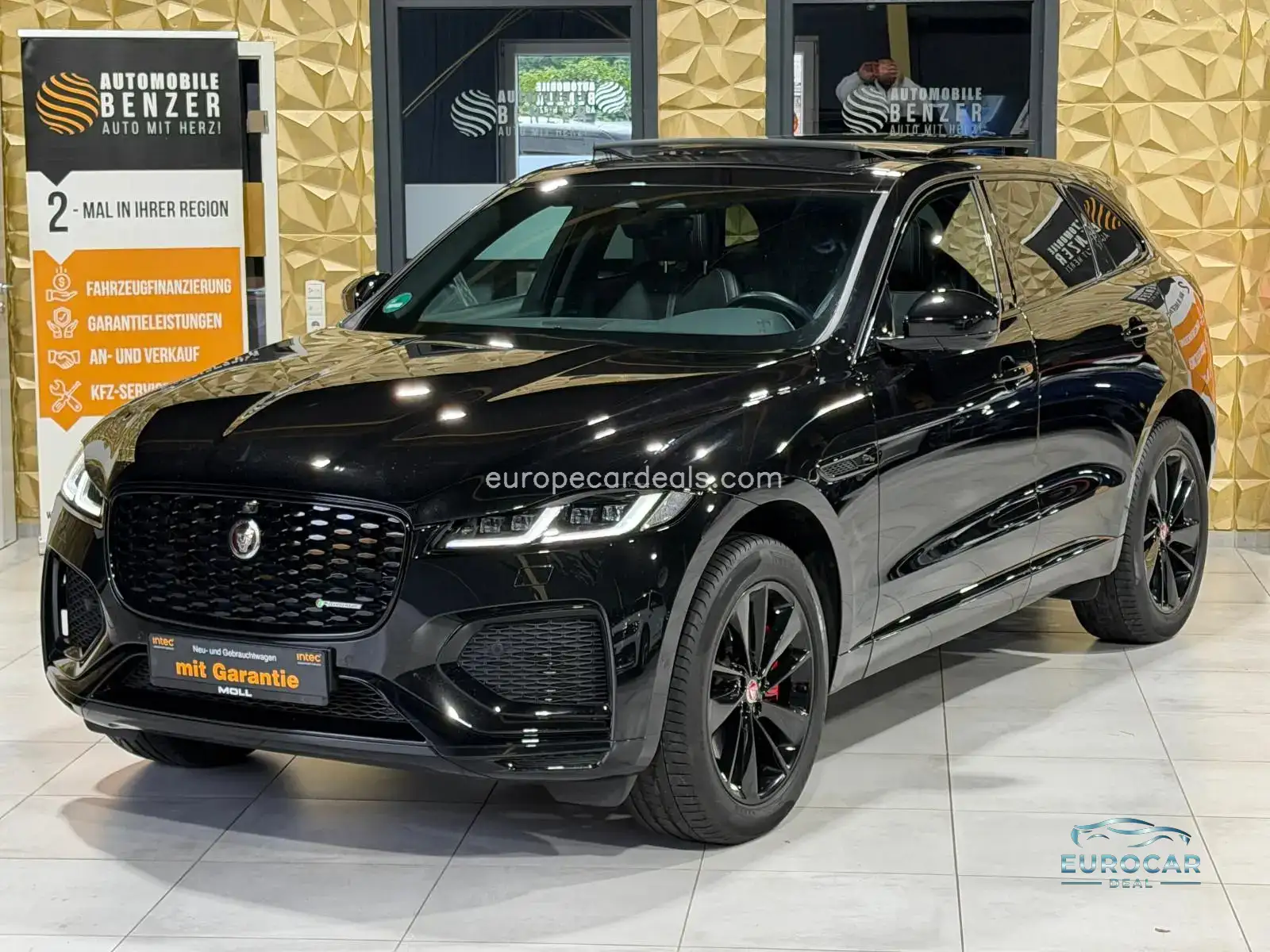 Jaguar F-Pace