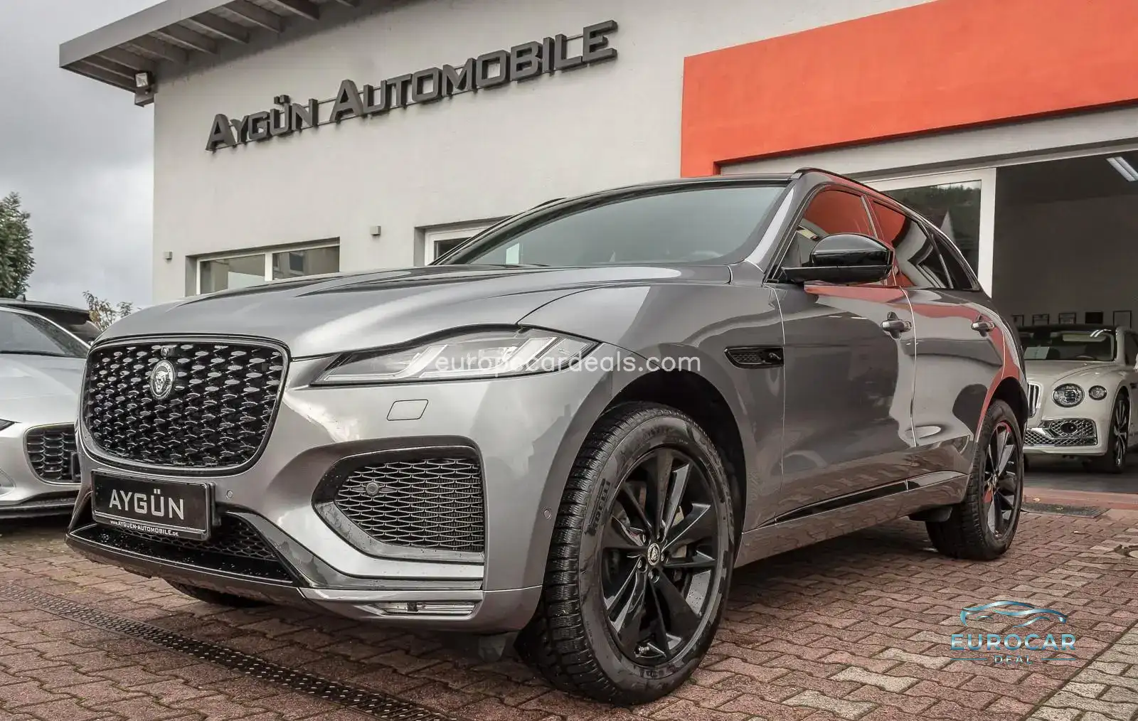 Jaguar F-Pace
