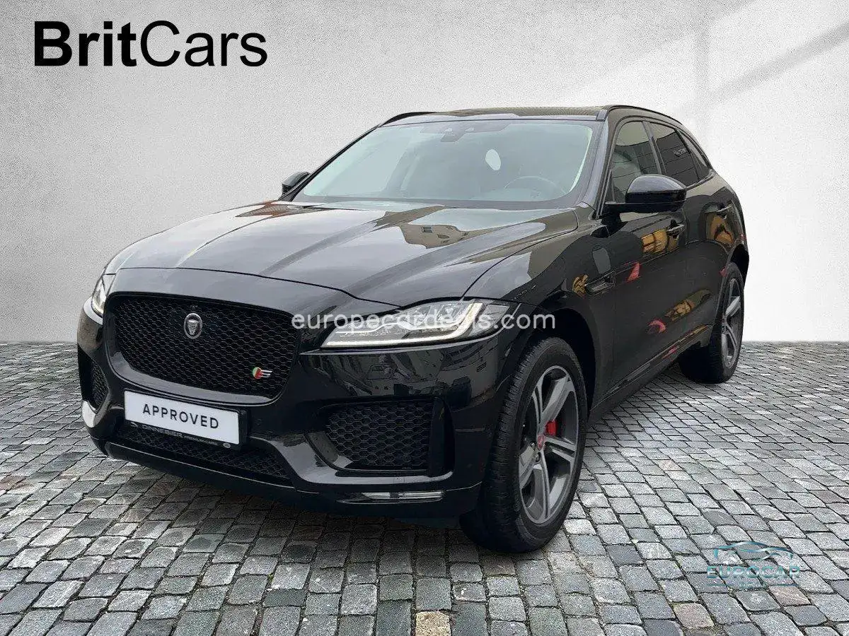 Jaguar F-Pace