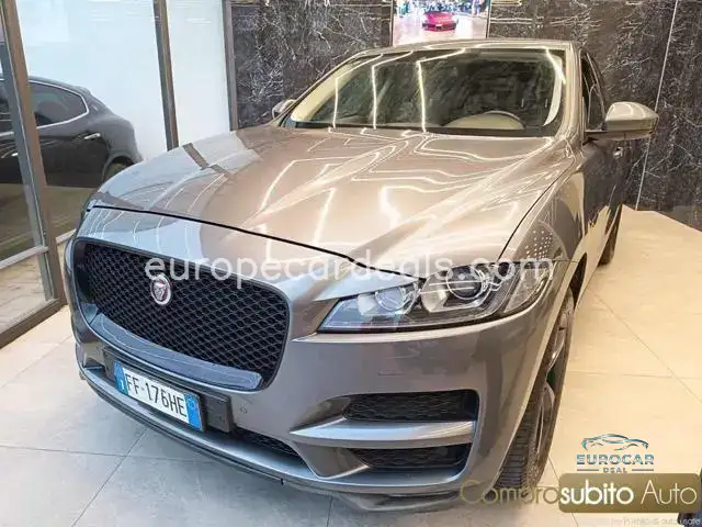 Jaguar F-Pace