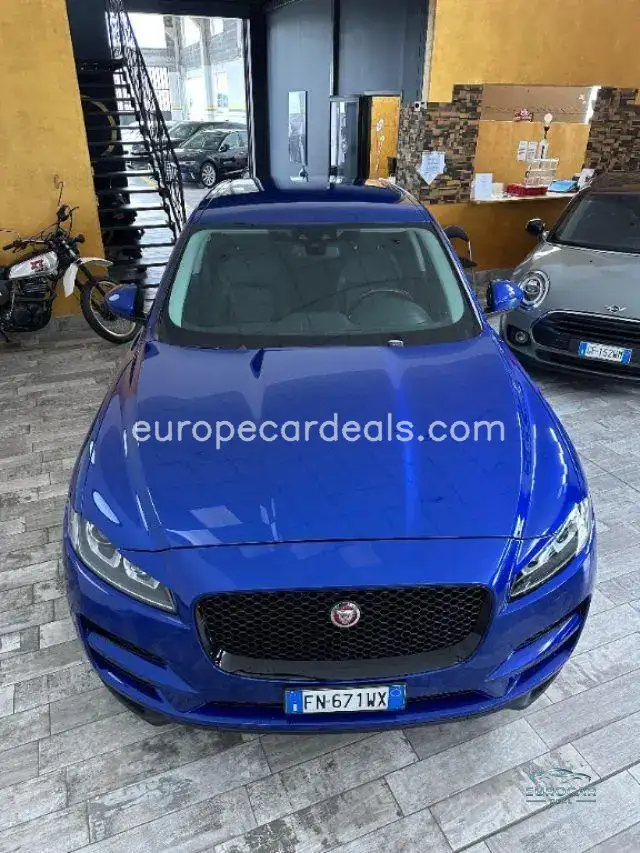 Jaguar F-Pace