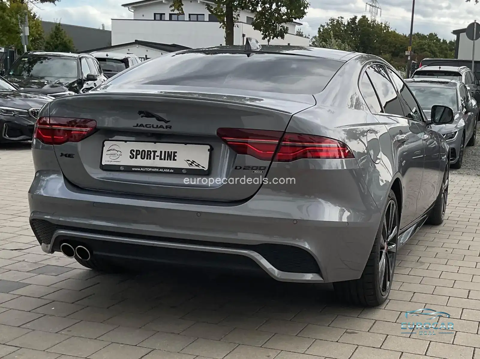 Jaguar XE