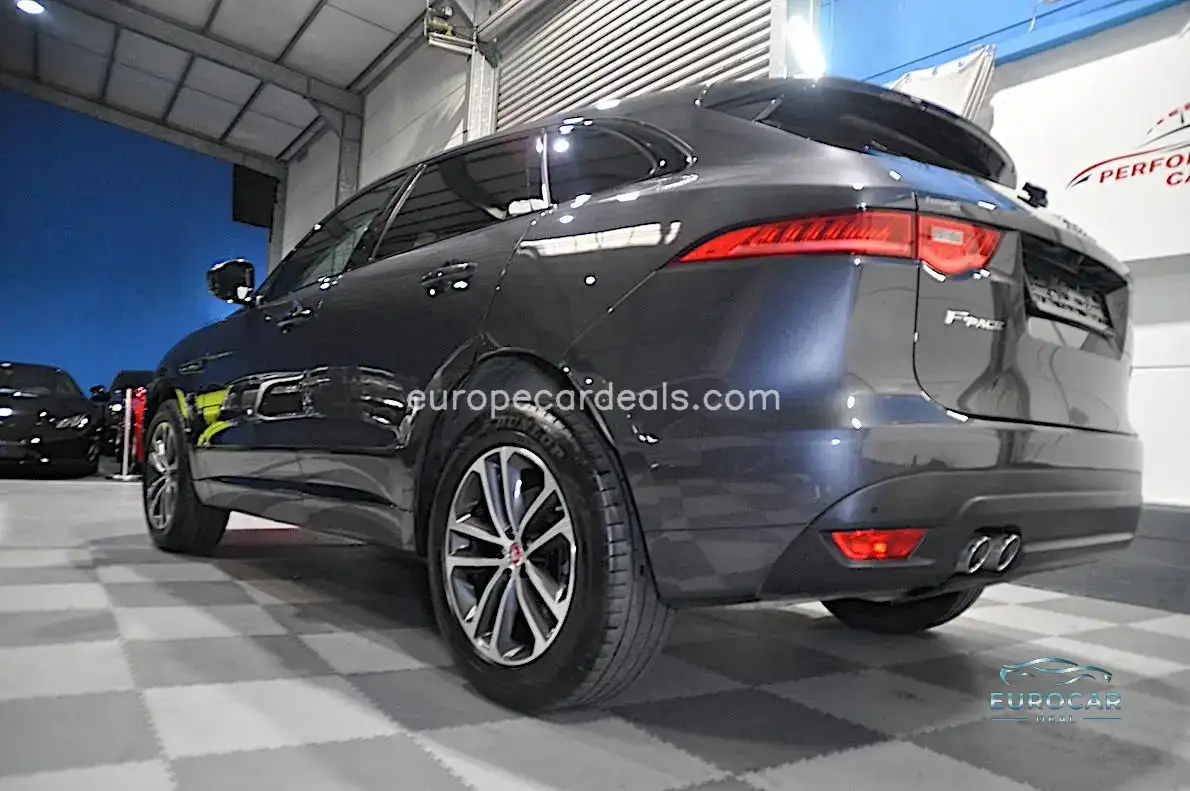 Jaguar F-Pace