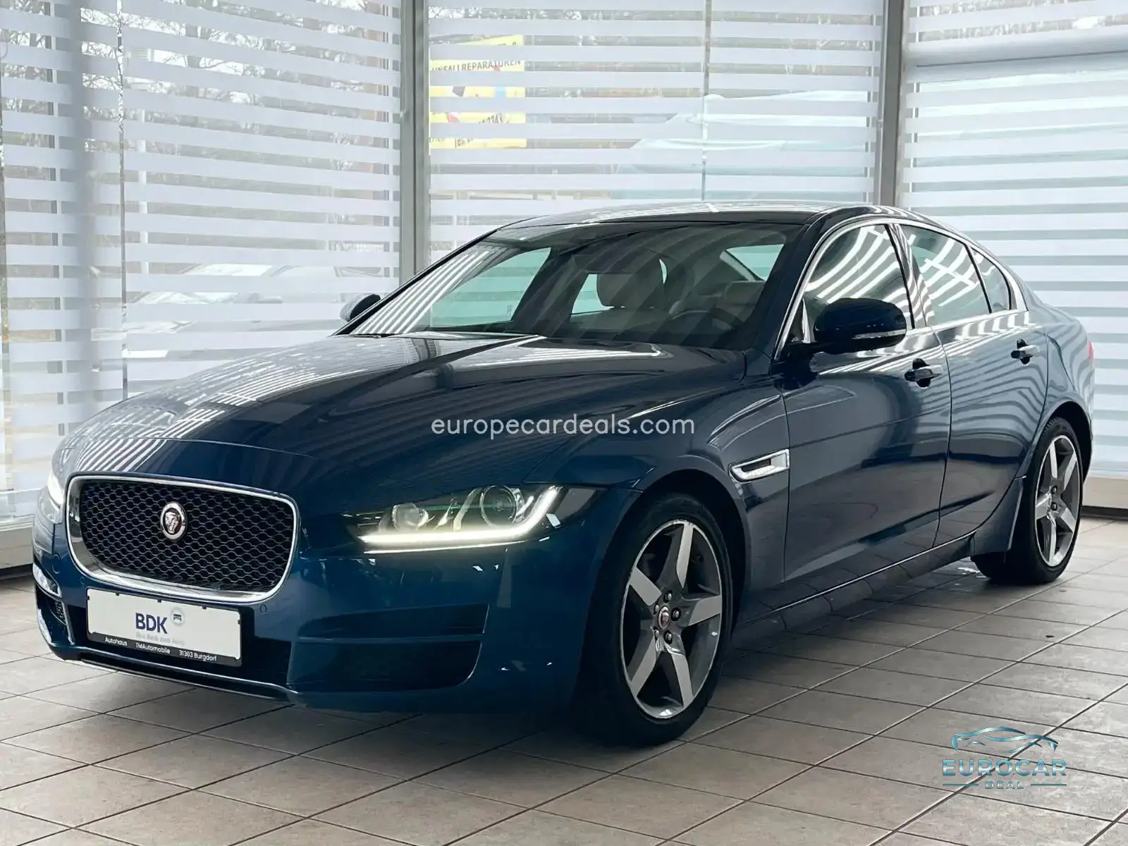 Jaguar XE
