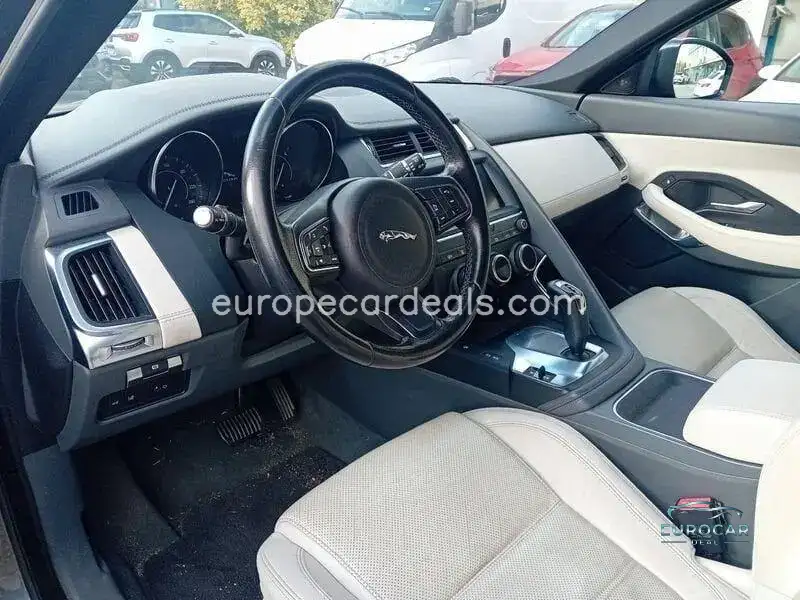 Jaguar E-Pace