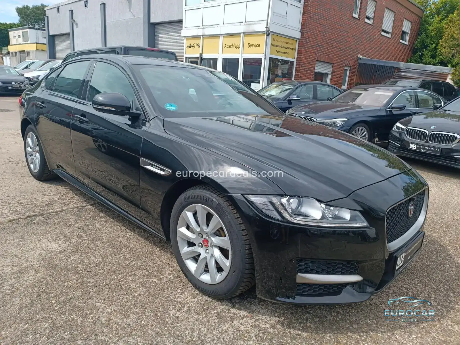 Jaguar XF