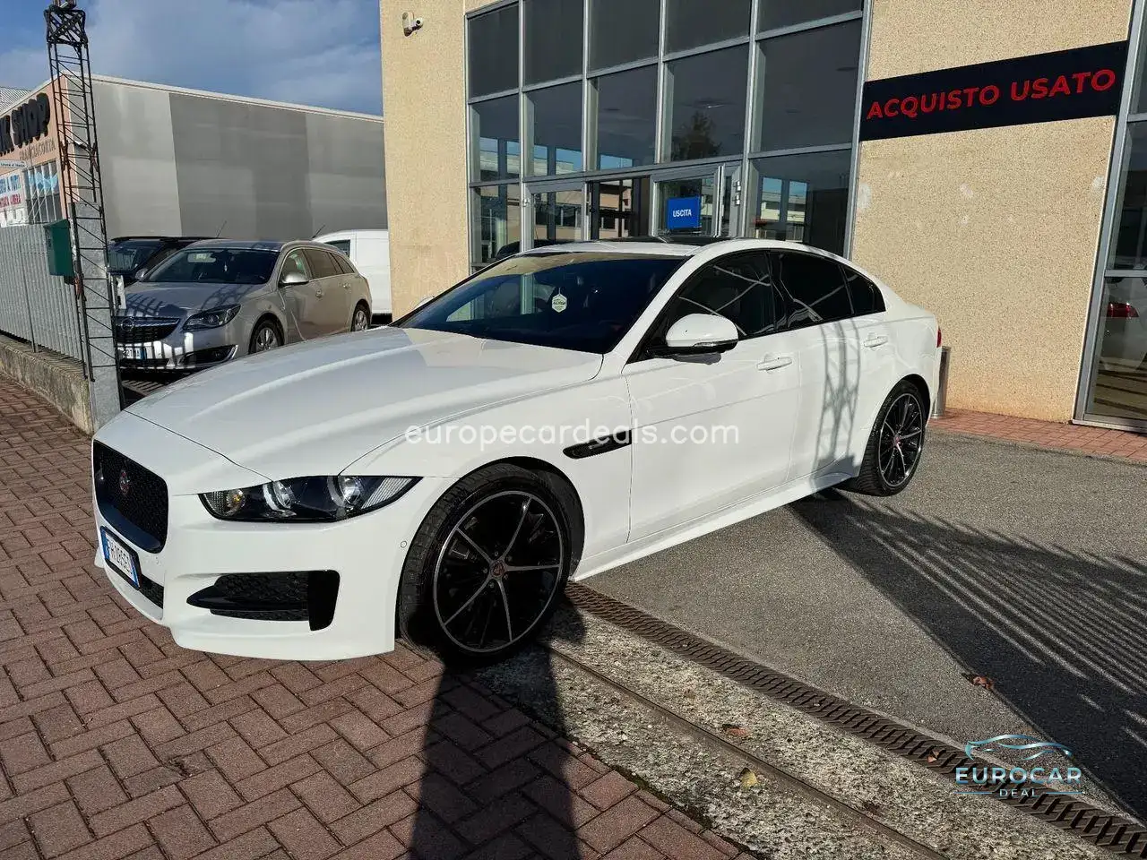 Jaguar XE
