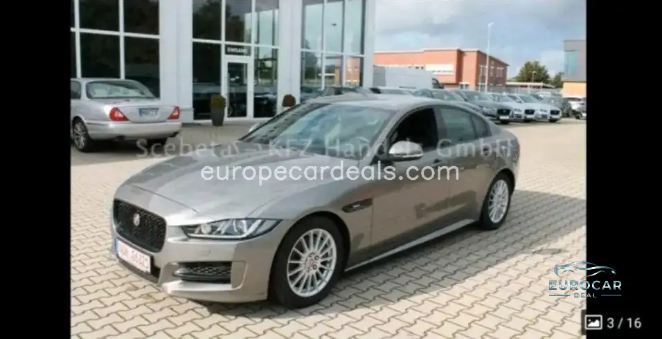 Jaguar XE
