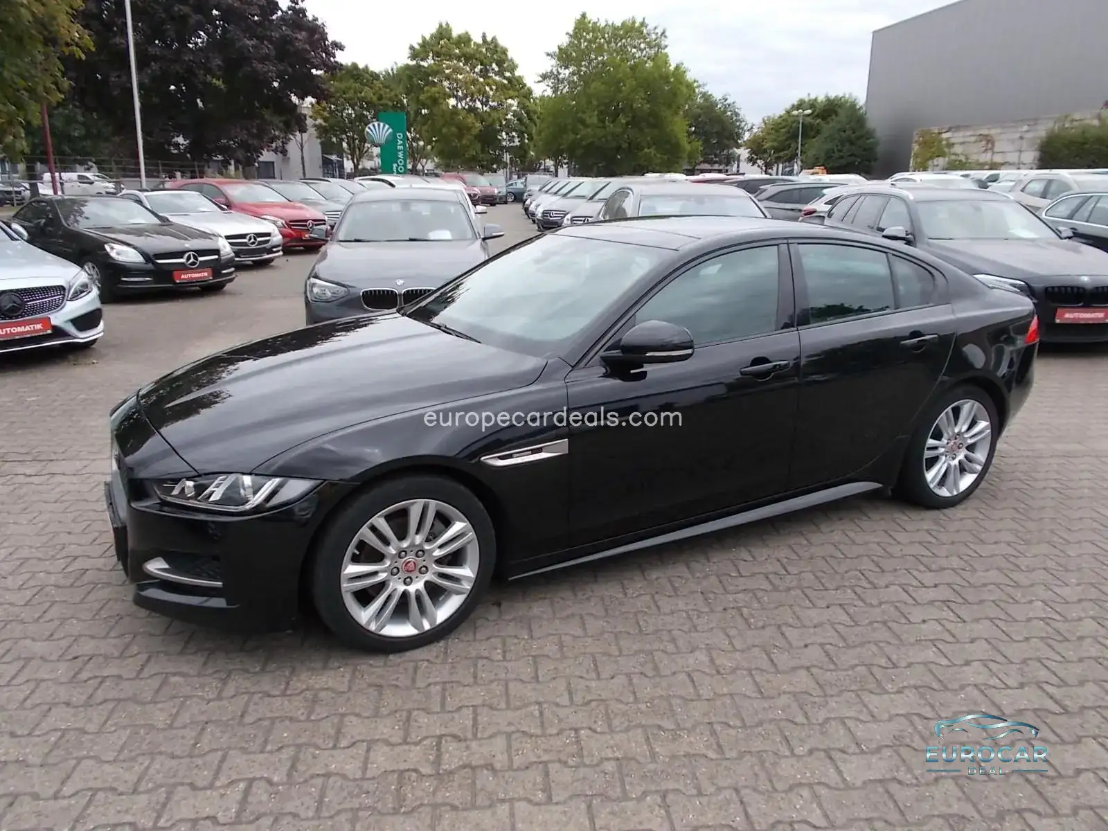 Jaguar XE