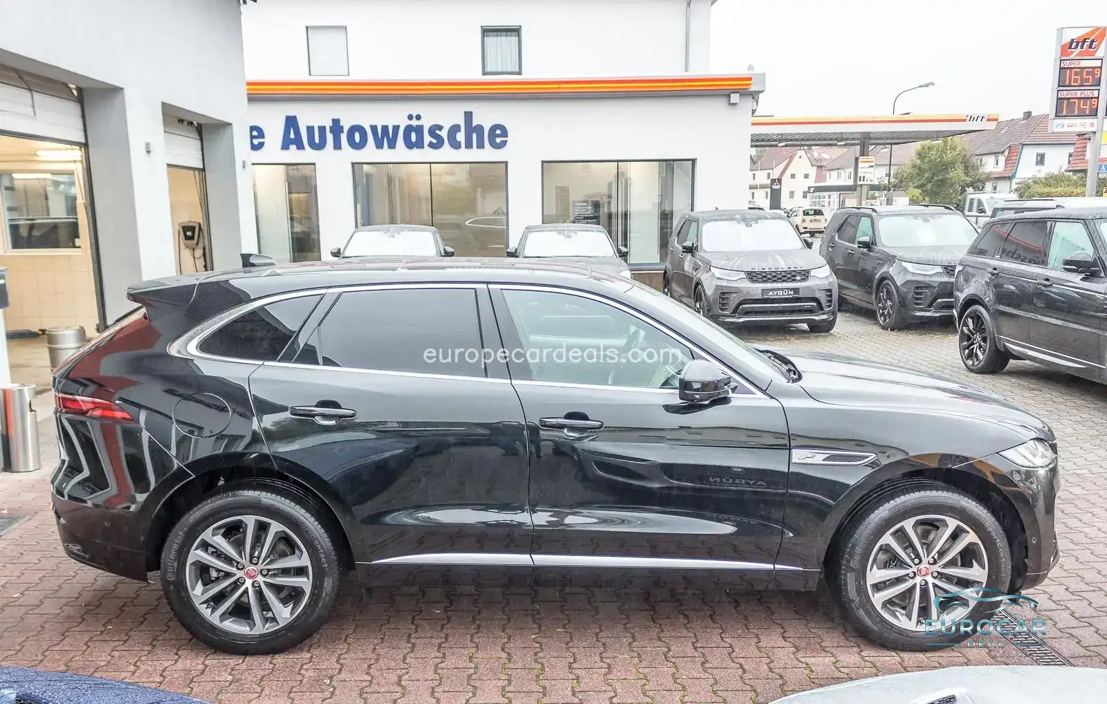Jaguar F-Pace