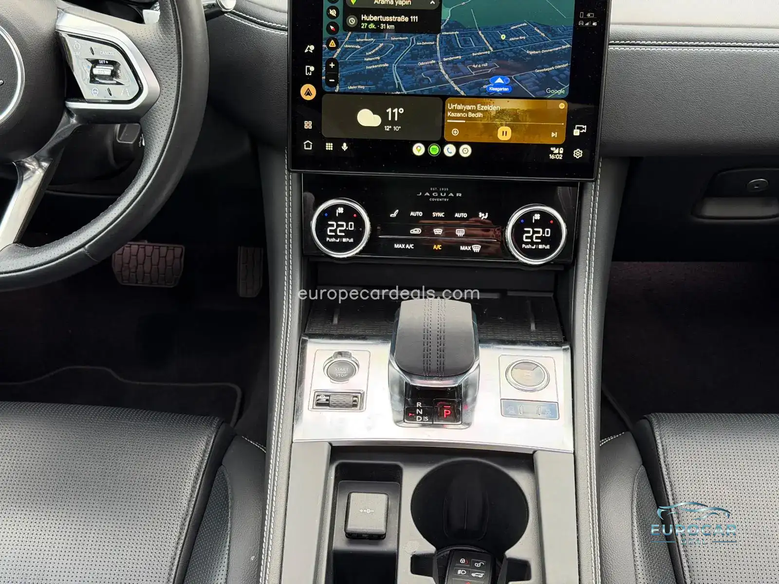 Jaguar F-Pace