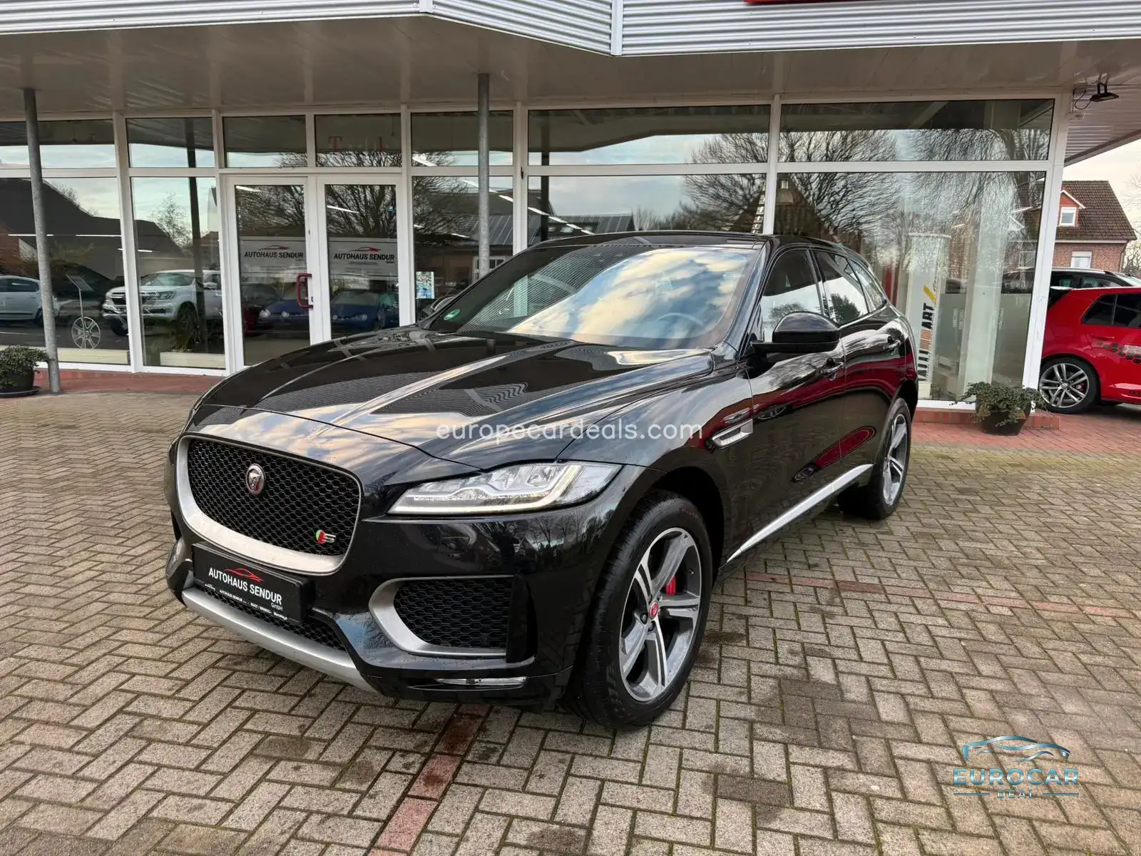 Jaguar F-Pace