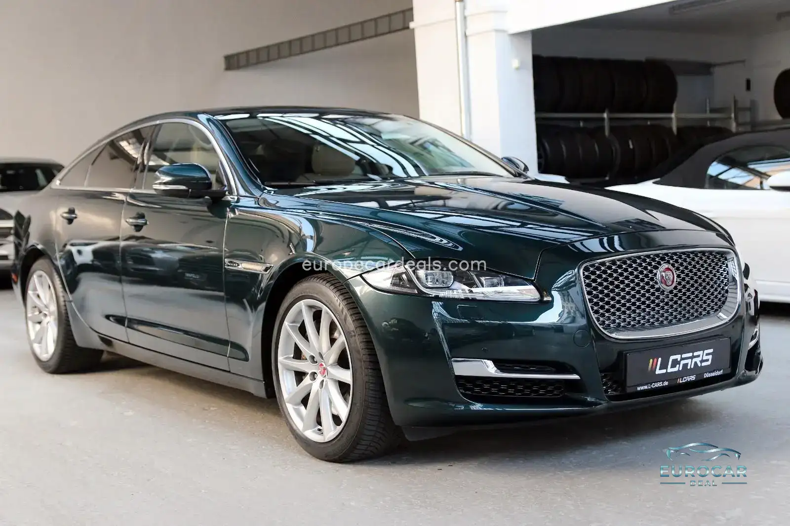 Jaguar XJ