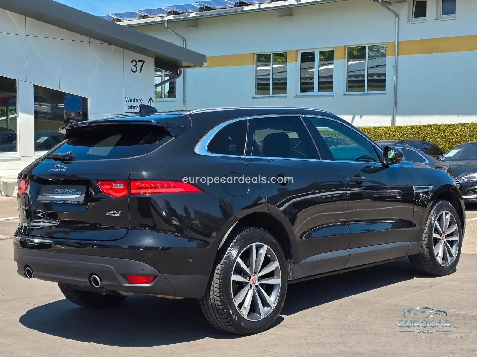 Jaguar F-Pace