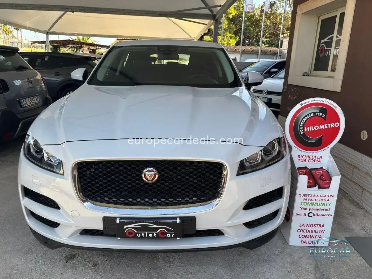 Jaguar F-Pace