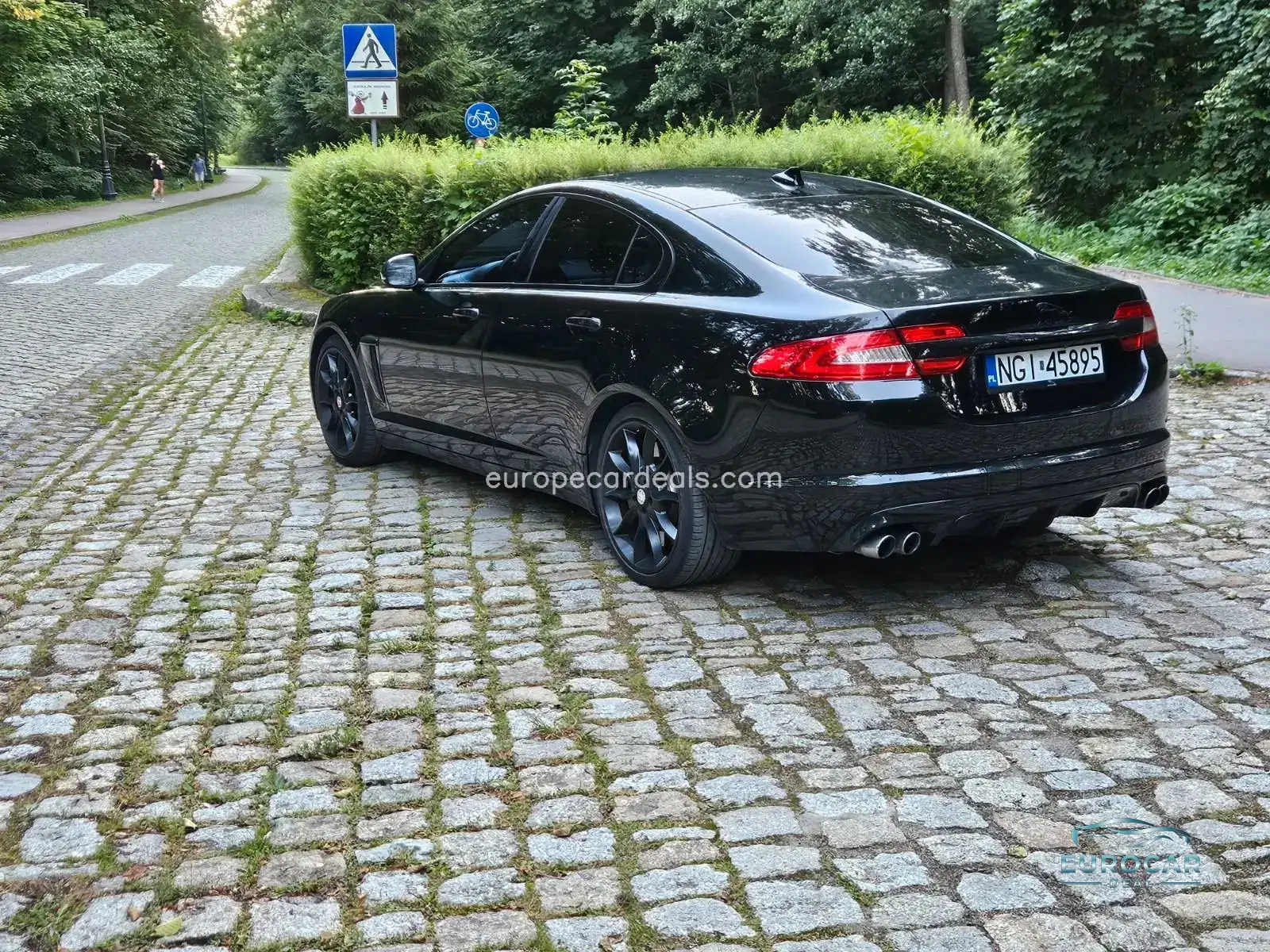 Jaguar XF