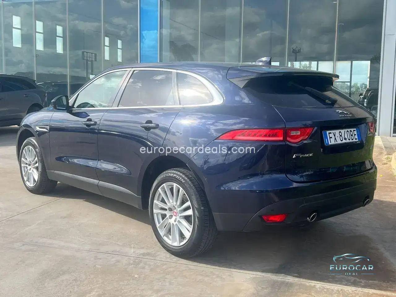 Jaguar F-Pace