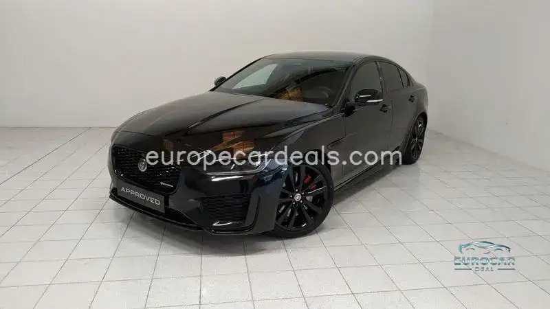 Jaguar XE