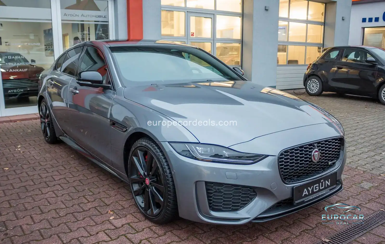 Jaguar XE