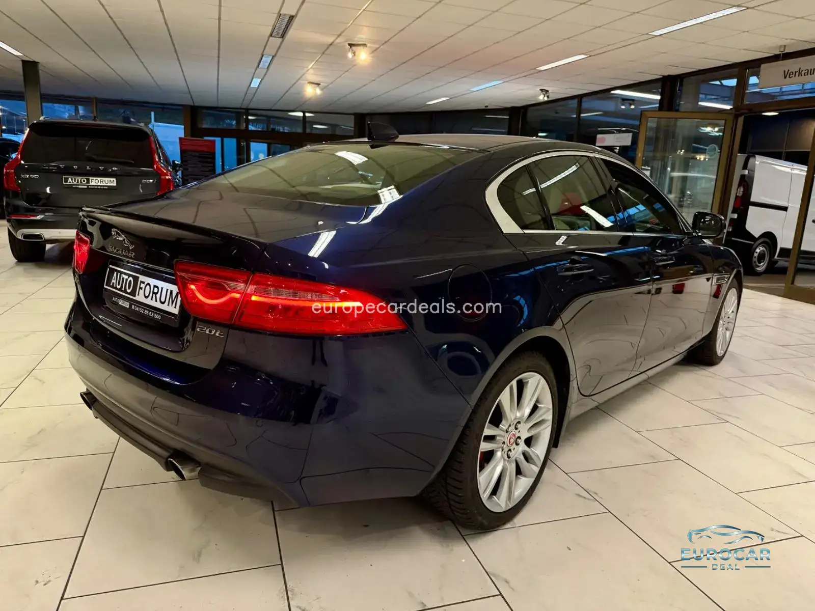 Jaguar XE