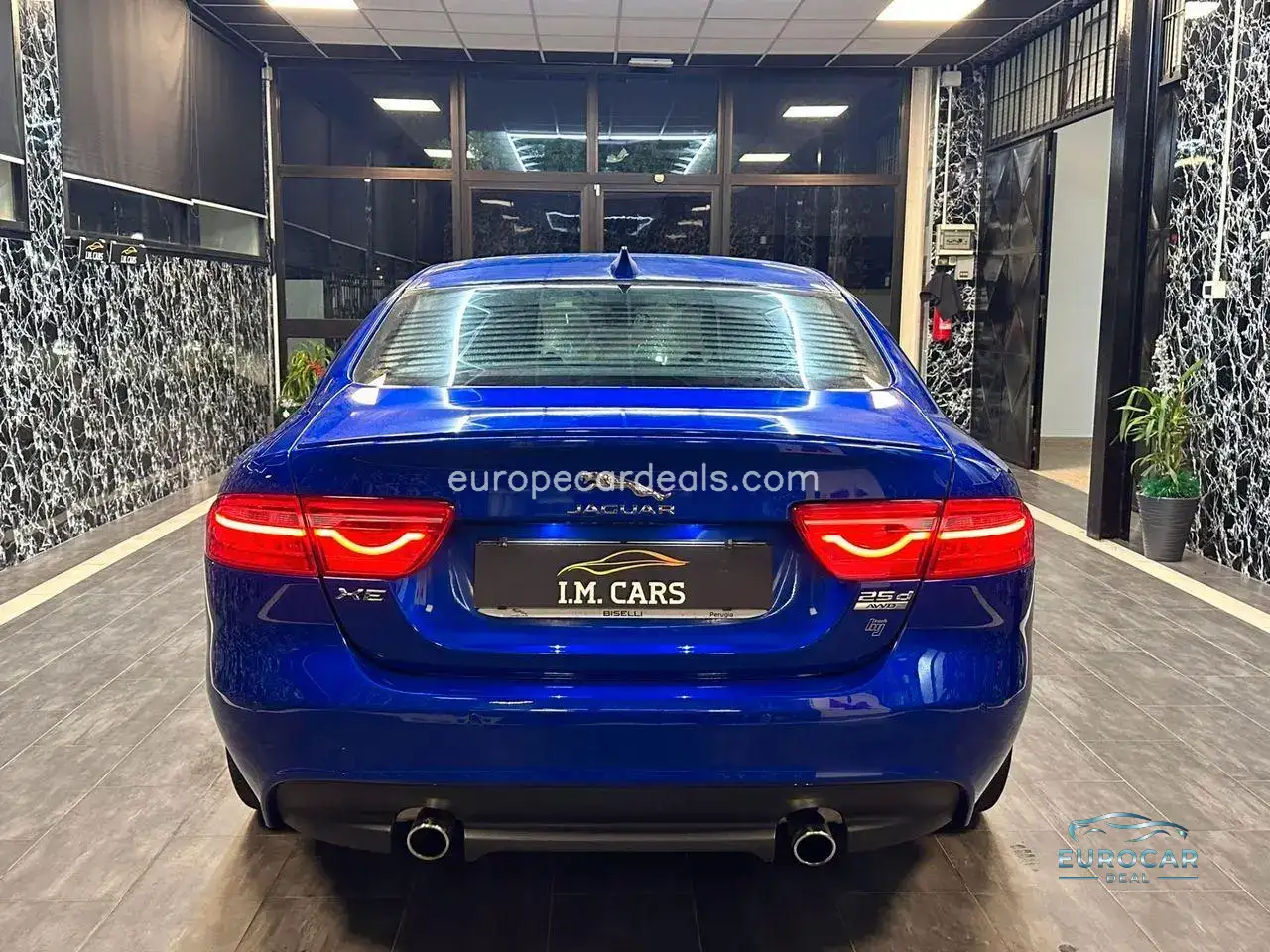 Jaguar XE