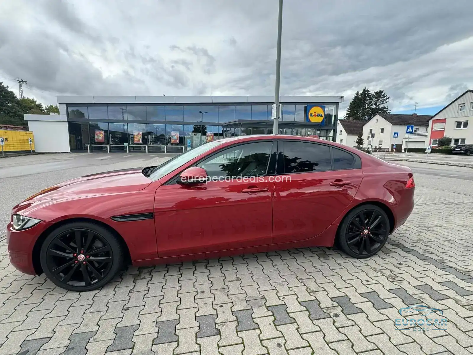 Jaguar XE