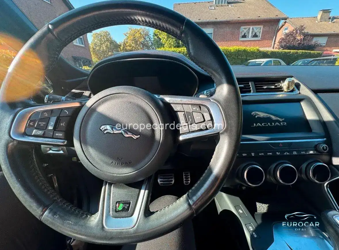 Jaguar E-Pace