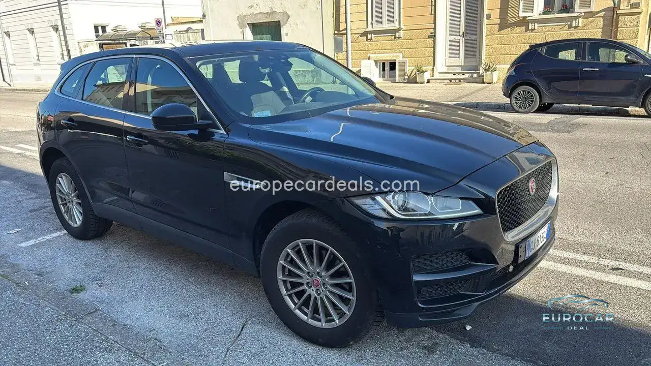 Jaguar F-Pace