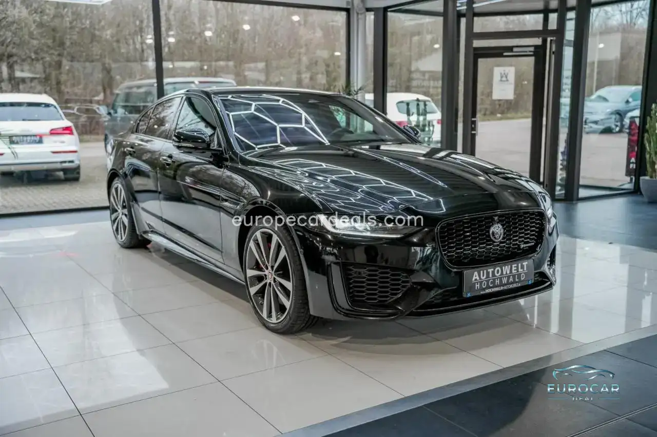 Jaguar XE