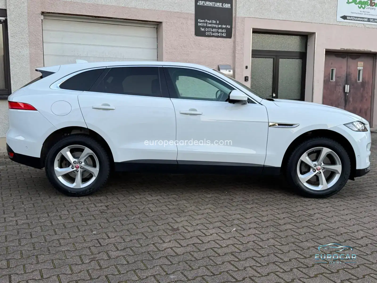Jaguar F-Pace