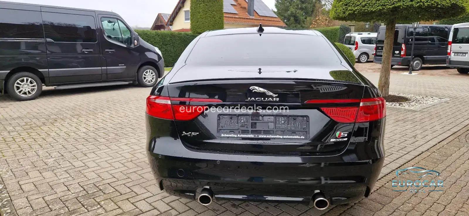 Jaguar XF