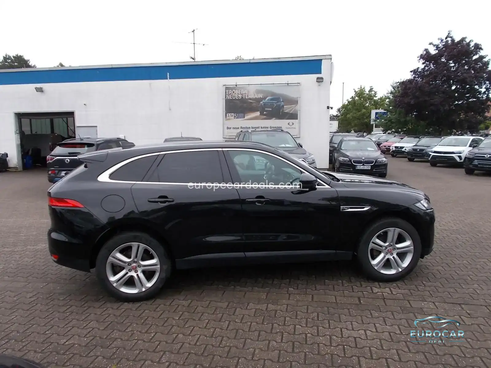 Jaguar F-Pace