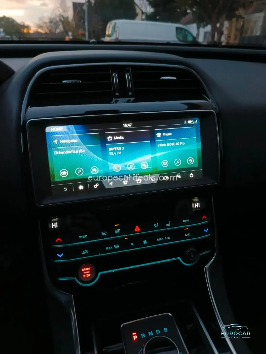 Jaguar XE