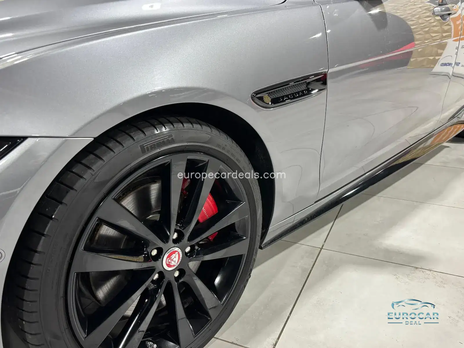 Jaguar XE