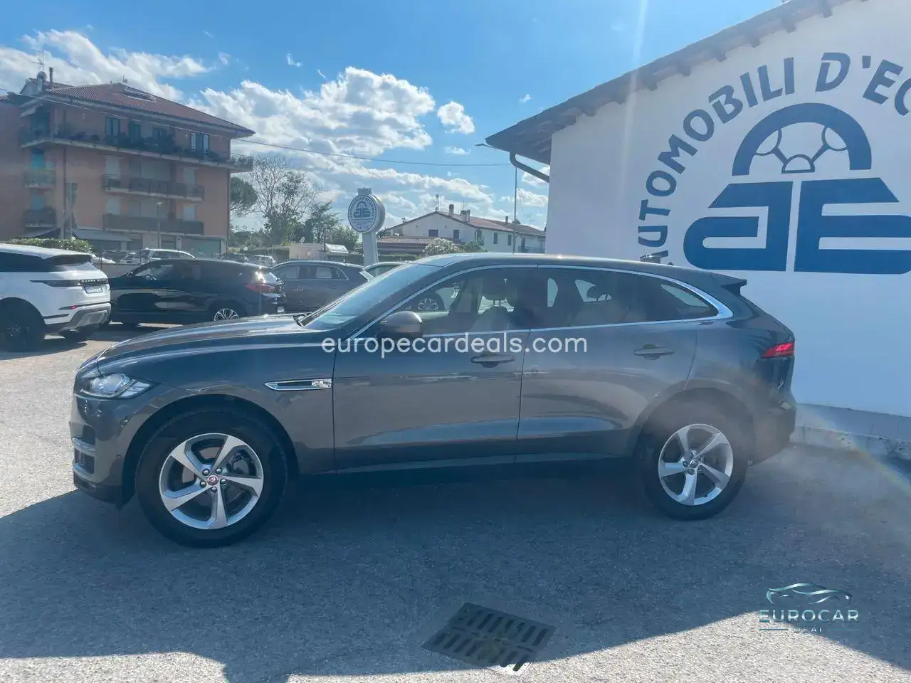 Jaguar F-Pace
