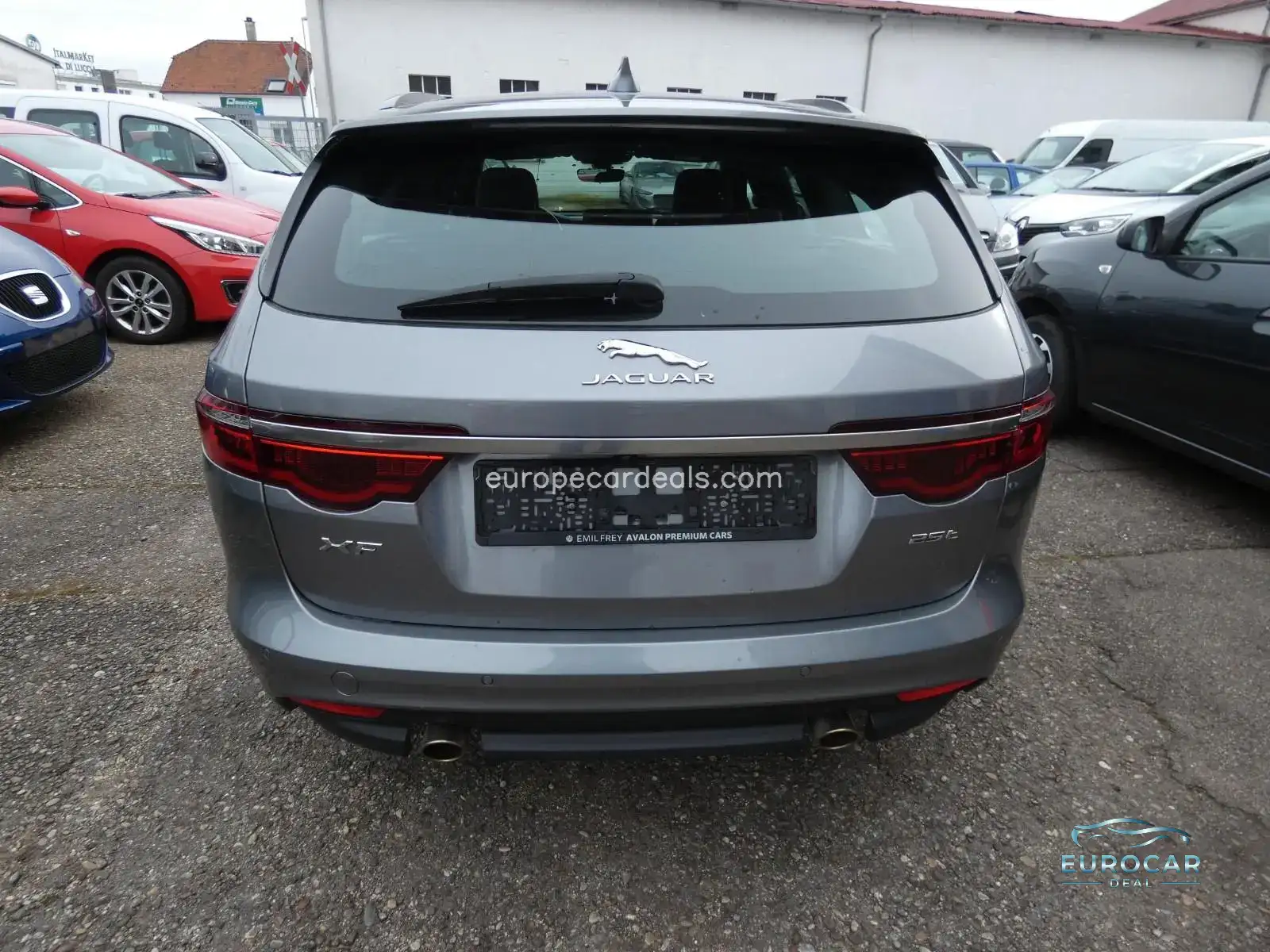 Jaguar XF