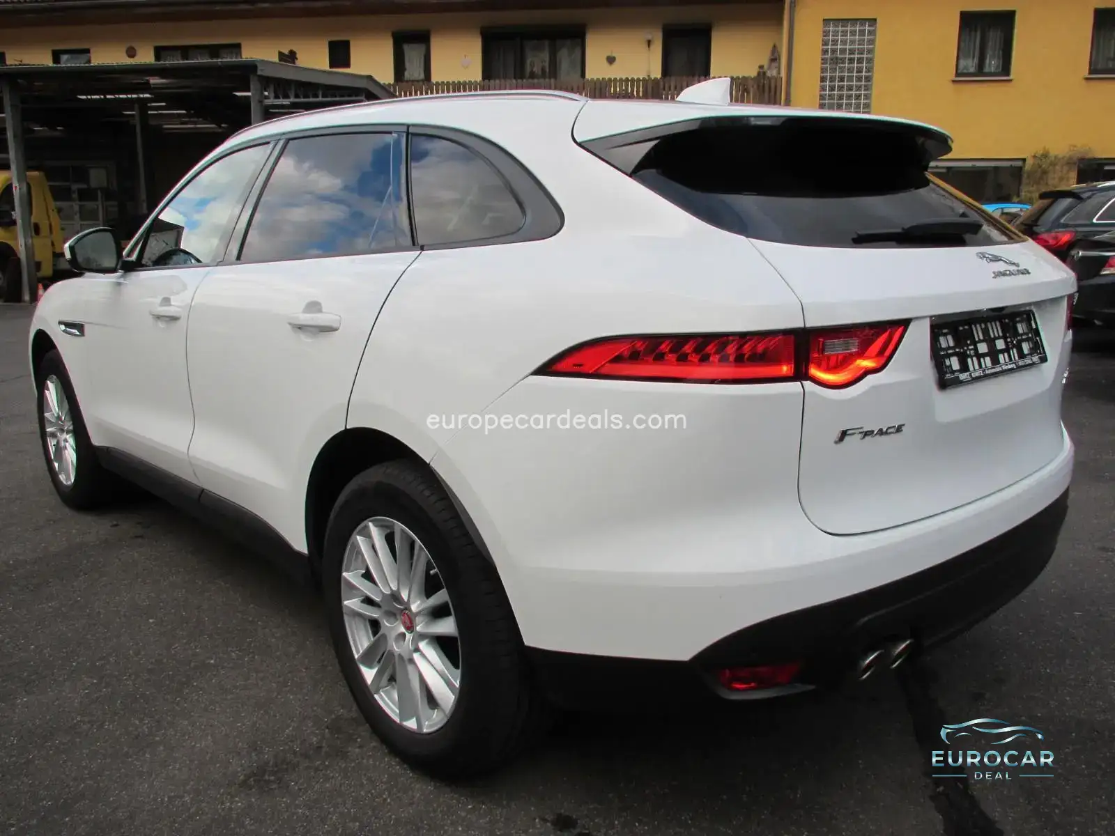Jaguar F-Pace