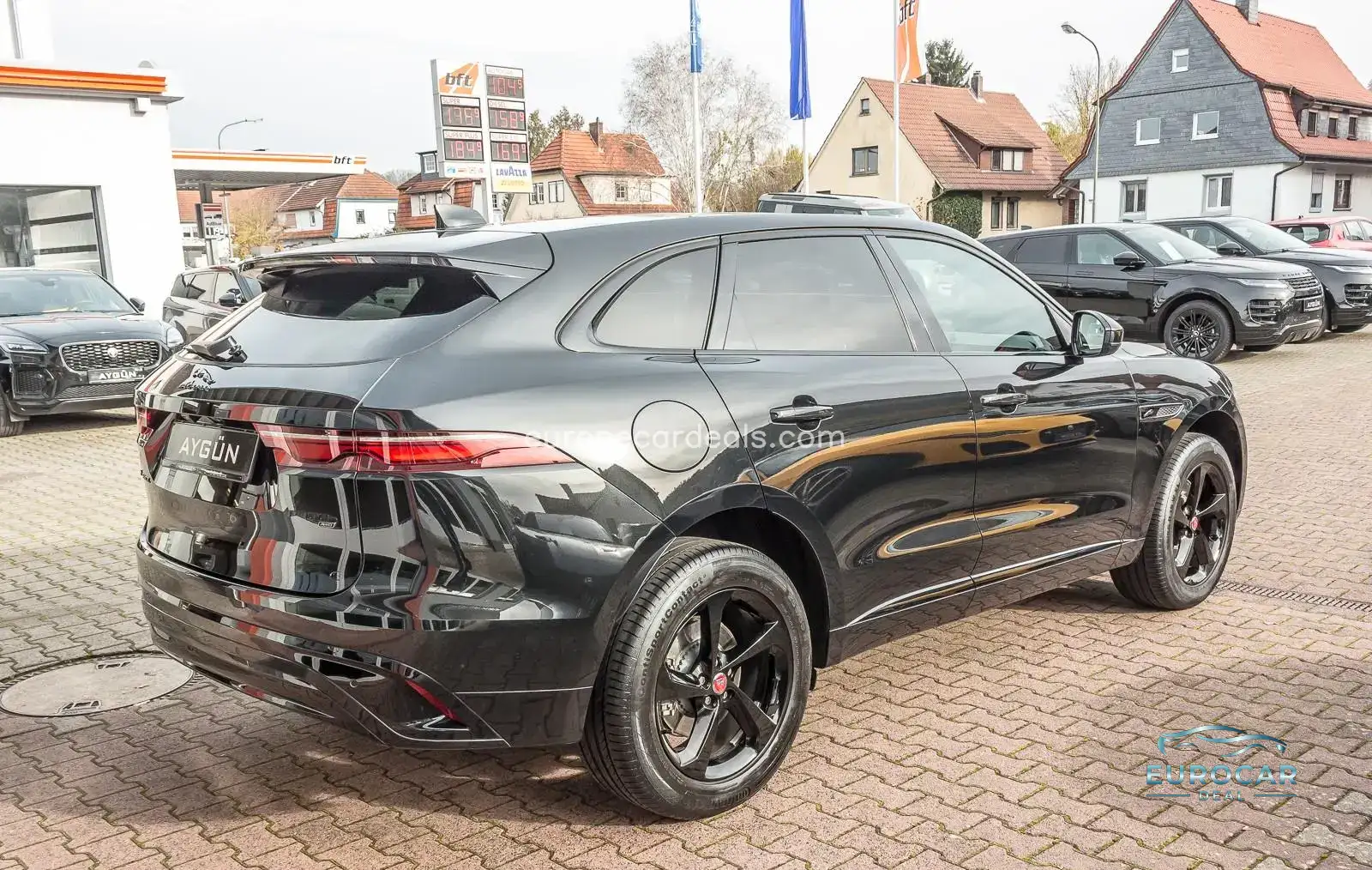 Jaguar F-Pace