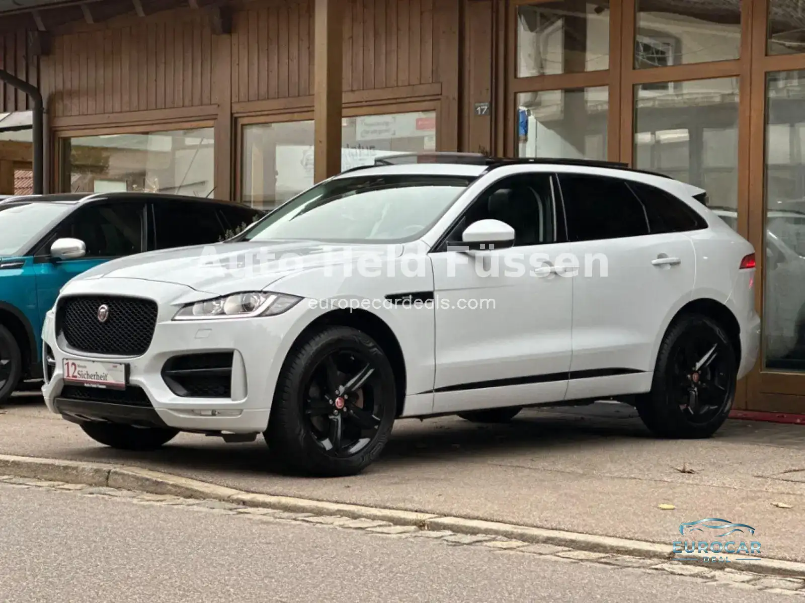 Jaguar F-Pace