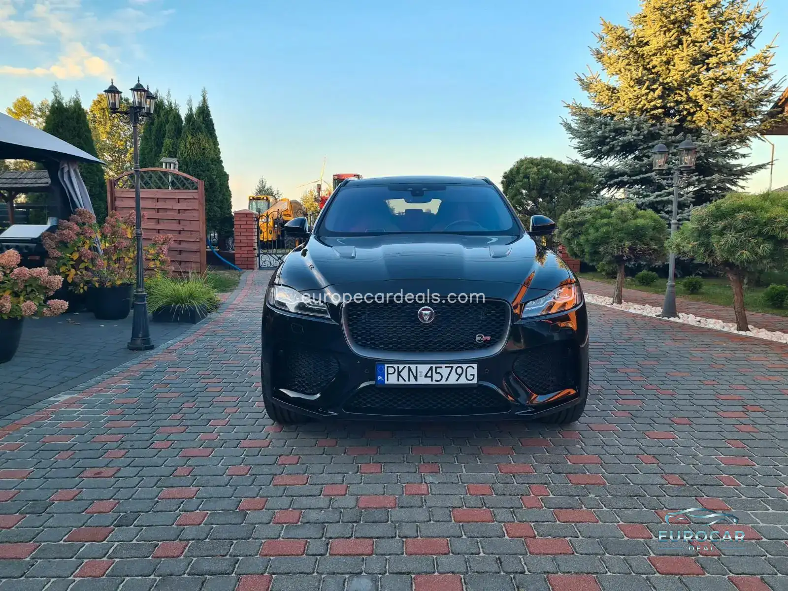 Jaguar F-Pace