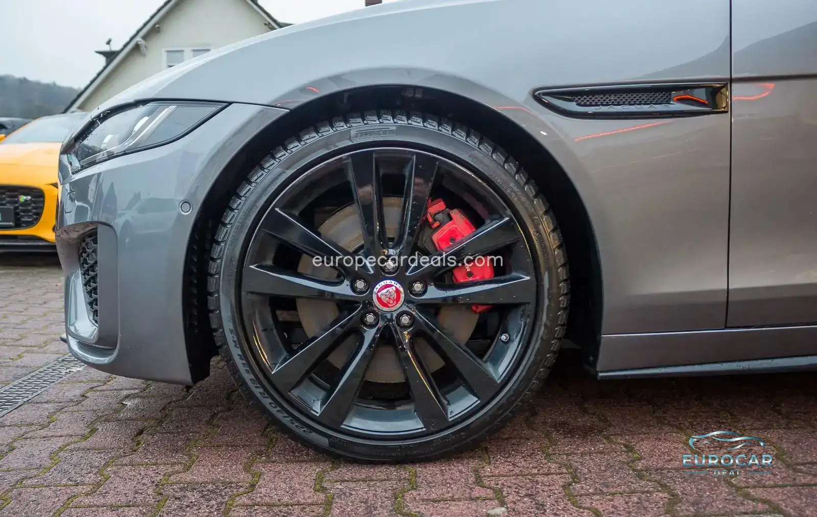 Jaguar XE
