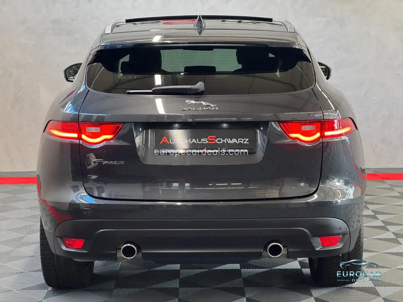 Jaguar F-Pace